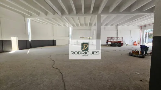 Galpão/Depósito/Armazém para alugar, 2500m² no Vila Nogueira, Diadema