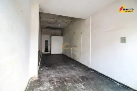 Ponto Comercial para alugar, 28m² no Centro, Divinópolis