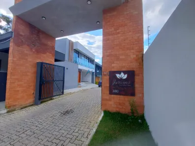 Casa de Condomínio com 3 Quartos à venda, 200m² no Vina Del Mar, Juiz de Fora
