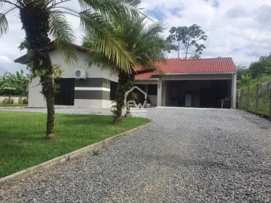 Casa com 3 Quartos à venda, 200m² no Jaraguá Esquerdo, Jaraguá do Sul