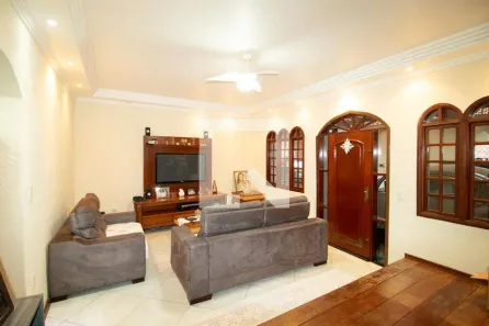 Casa com 6 Quartos à venda, 400m² no Vila Nilo, São Paulo