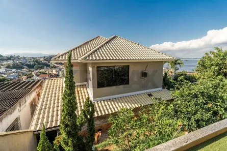 Casa com 4 Quartos à venda, 200m² no Bancários, Rio de Janeiro