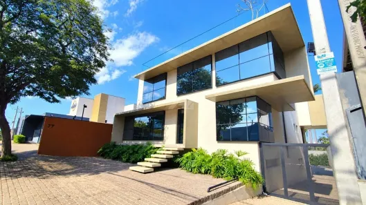 Prédio Residencial com 4 Quartos para alugar, 800m² no Nova Campinas, Campinas