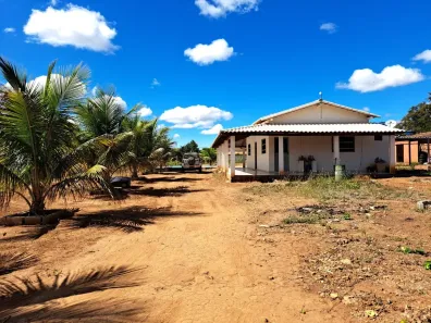 Fazenda/Sítio com 3 Quartos à venda, 5000m² no Jaraguá, Montes Claros