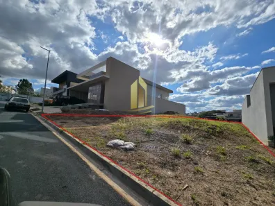 Lote/Terreno à venda, 490m² no Conjunto Habitacional Octávio Cilurzo, Franca
