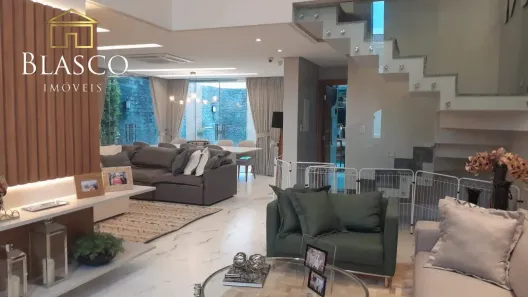 Casa de Condomínio com 3 Quartos à venda, 600m² no Castanheira, Belém