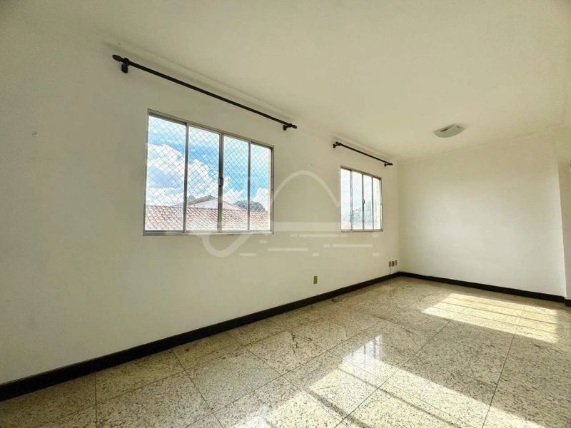 Apartamento com 3 quartos — Planalto, Belo Horizonte