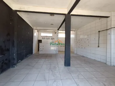 Ponto Comercial para alugar, 50m² no Praia de Carapebus, Serra