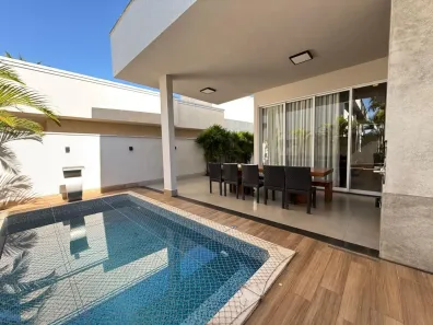 Casa com 4 Quartos à venda, 235m² no Jardins Valência, Goiânia