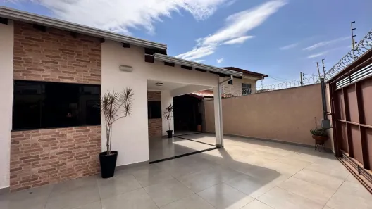 Casa com 2 Quartos à venda, 130m² no Vila Planalto, Campo Grande