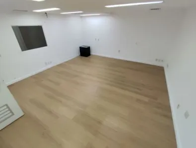 Ponto Comercial para alugar, 97m² no Moinhos de Vento, Porto Alegre