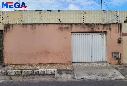 Casa com 5 Quartos à venda, 184m² no Salesianos, Juazeiro do Norte