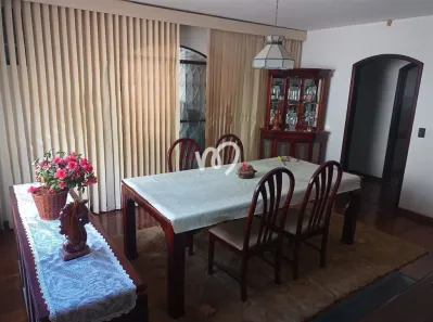 Casa com 6 Quartos à venda, 447m² no Campo Grande, Rio de Janeiro