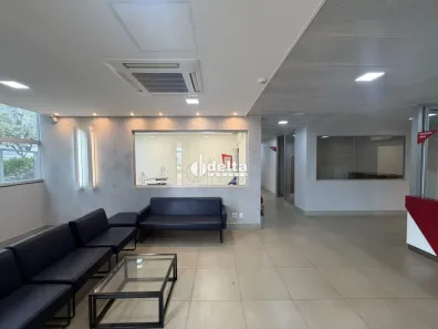 Ponto Comercial para alugar, 620m² no Granja Marileusa, Uberlândia