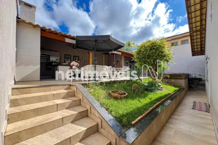 Casa com 4 Quartos à venda, 210m² no Paquetá, Belo Horizonte