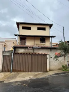 Casa com 2 Quartos para alugar, 50m² no Novo Recanto, Contagem
