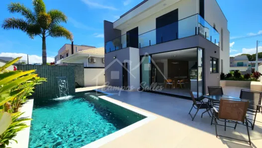 Sobrado com 4 Quartos à venda, 248m² no , Peruíbe