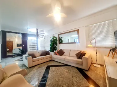 Apartamento com 4 Quartos à venda, 200m² no Vila Gumercindo, São Paulo