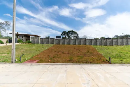 Lote/Terreno à venda, 180m² no Vila Rivabem, Campo Largo