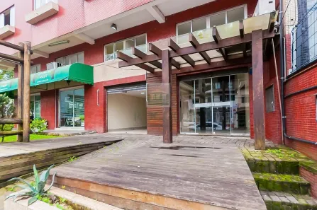 Ponto Comercial com 1 Quarto para alugar, 80m² no Ahú, Curitiba