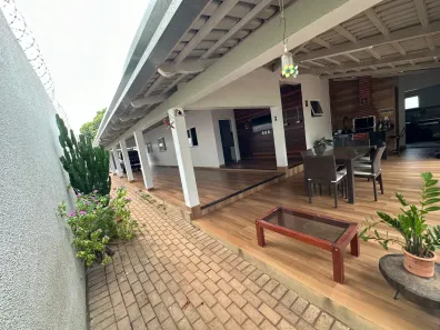 Casa com 4 Quartos à venda, 272m² no Jardim Guanabara, Goiânia