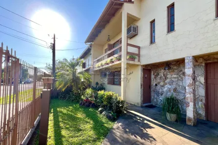 Sobrado com 3 Quartos à venda, 262m² no Nossa Senhora das Graças, Canoas