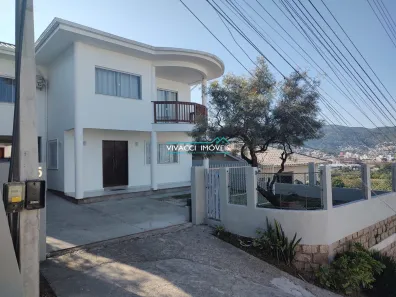 Casa com 4 Quartos para alugar, 480m² no Cacupé, Florianópolis