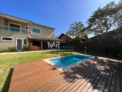 Casa com 4 Quartos à venda, 230m² no Penedo, Itatiaia