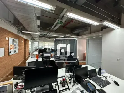 Sala Comercial para alugar, 366m² no Vila Olímpia, São Paulo