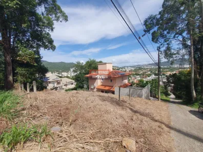 Lote/Terreno à venda, 360m² no Córrego Grande, Florianópolis