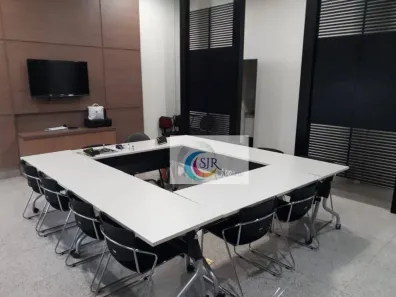 Sala Comercial para alugar, 240m² no Vila Olímpia, São Paulo