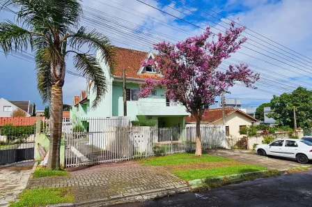 Casa com 2 Quartos à venda, 139m² no Uberaba, Curitiba
