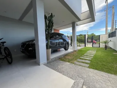Casa com 3 Quartos à venda, 180m² no Campeche, Florianópolis