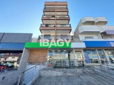 Apartamento com 2 Quartos para alugar, 45m² no Barreiros, São José