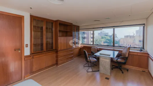 Sala Comercial à venda, 74m² no Moinhos de Vento, Porto Alegre