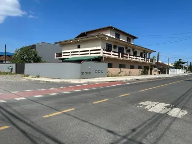 Sobrado com 3 Quartos à venda, 500m² no Aventureiro, Joinville