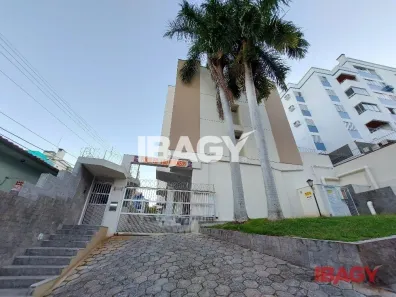Apartamento com 2 Quartos para alugar, 64m² no Carvoeira, Florianópolis