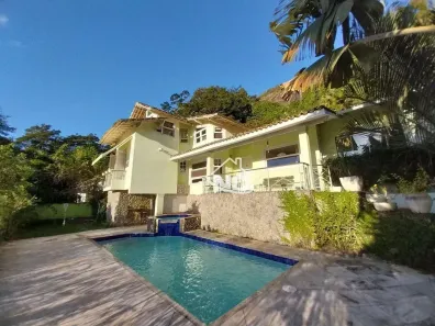Casa de Condomínio com 6 Quartos à venda, 300m² no Piratininga, Niterói