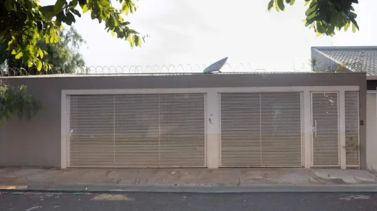 Casa com 3 Quartos à venda, 291m² no Jardim Monte Líbano, Campo Grande