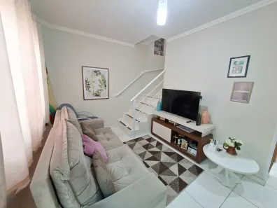 Casa de Condomínio com 2 Quartos à venda, 55m² no Caiçara, Praia Grande