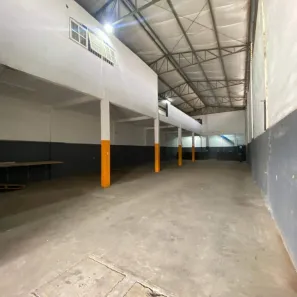 Galpão/Depósito/Armazém para venda ou aluguel, 530m² no Cidade Aracilia, Guarulhos