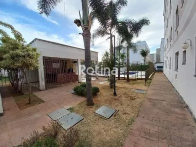 Apartamento com 2 Quartos para alugar, 45m² no Jardim Holanda, Uberlândia