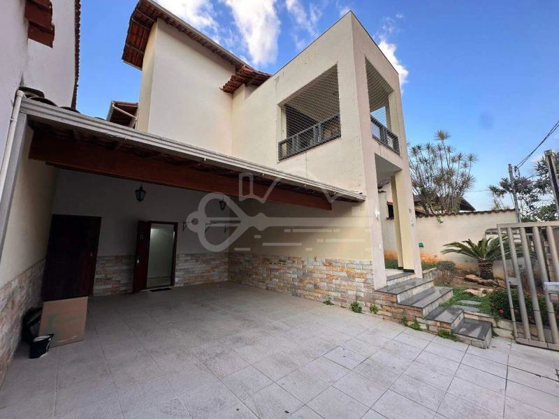 Casa em condomínio com 4 quartos — Planalto, Belo Horizonte