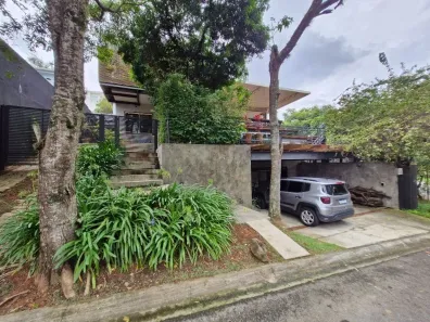 Casa de Condomínio com 4 Quartos para alugar, 265m² no Pousada dos Bandeirantes, Carapicuíba