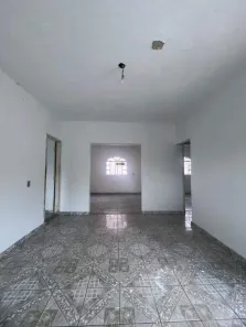 Casa com 2 Quartos para alugar, 120m² no Aparecida (Parque Durval de Barros), Ibirité