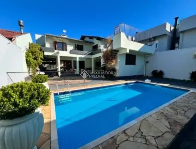 Casa com 3 Quartos para alugar, 308m² no Boa Vista, Novo Hamburgo