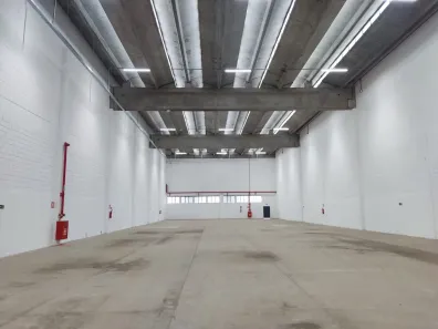 Galpão/Depósito/Armazém para alugar, 2200m² no Água Branca, São Paulo