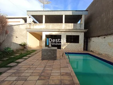 Casa com 2 Quartos à venda, 160m² no São Luiz, Volta Redonda