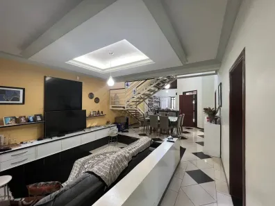 Casa com 3 Quartos à venda, 230m² no Vila Totoli, Franca
