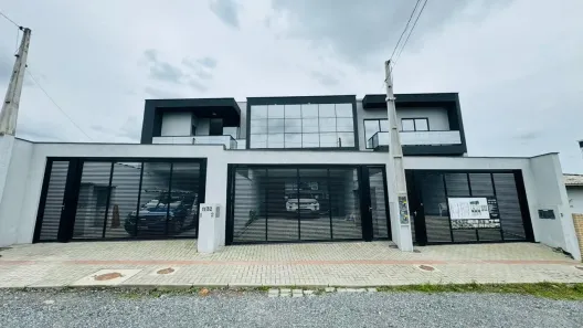 Casa com 3 Quartos à venda, 165m² no Santo Antônio, Joinville